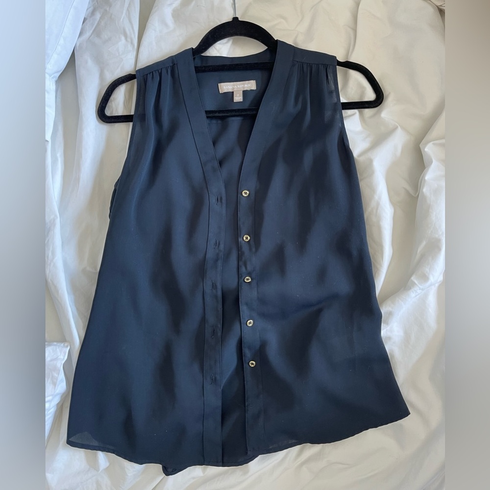 Banana republic navy blue top